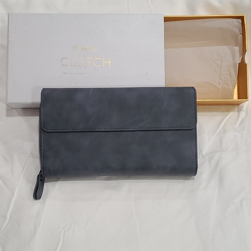 Maskcara Clutch
